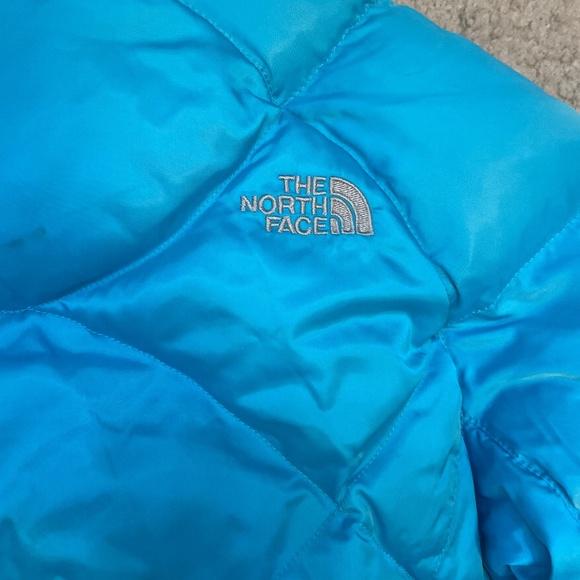 Women's Vintage The North Face 550 Down Powder Blue Quilted Puffer Jacket - Picture 7 of 9